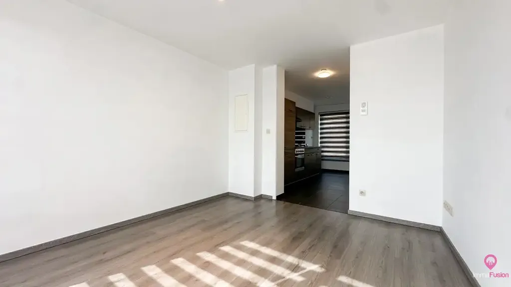 Rooms - Mixed-Use Property with Garden in Beringen Centre