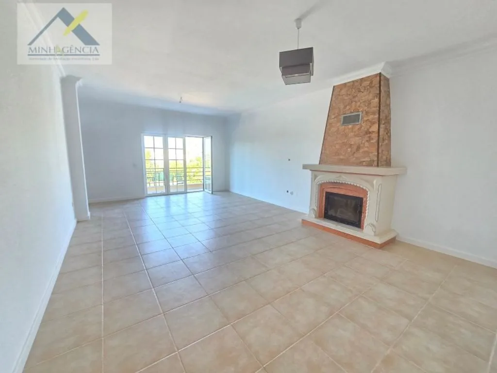 Elutuba - Luxury Semidetached House with Pool in Setúbal