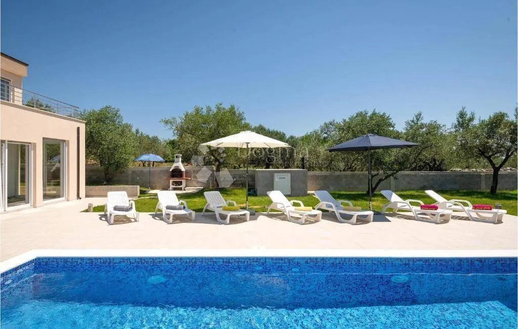Piscine - Modern Villa with Pool in Vodnjan