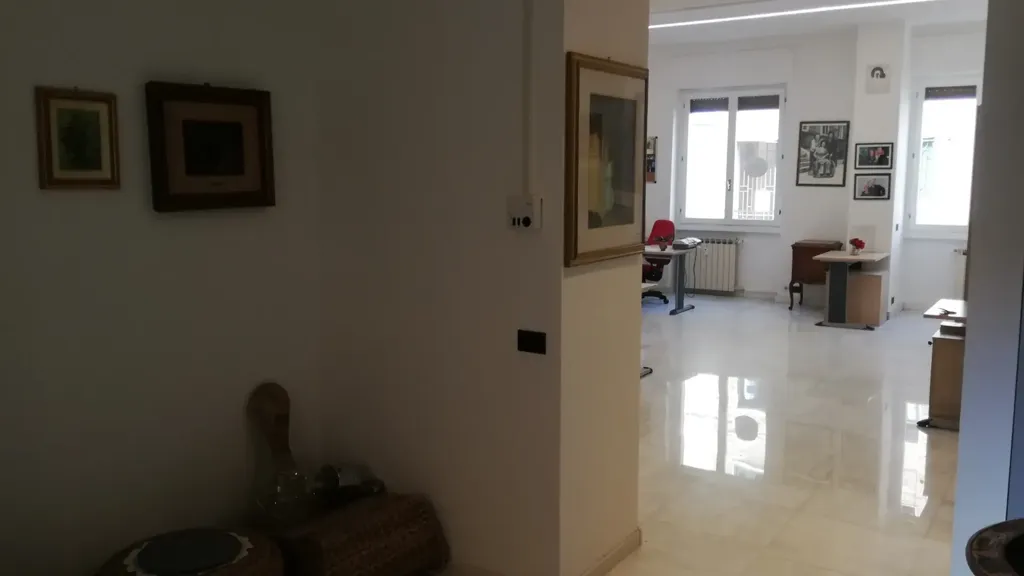 Kabinet - Spacious Apartment in Lambrate, Milan