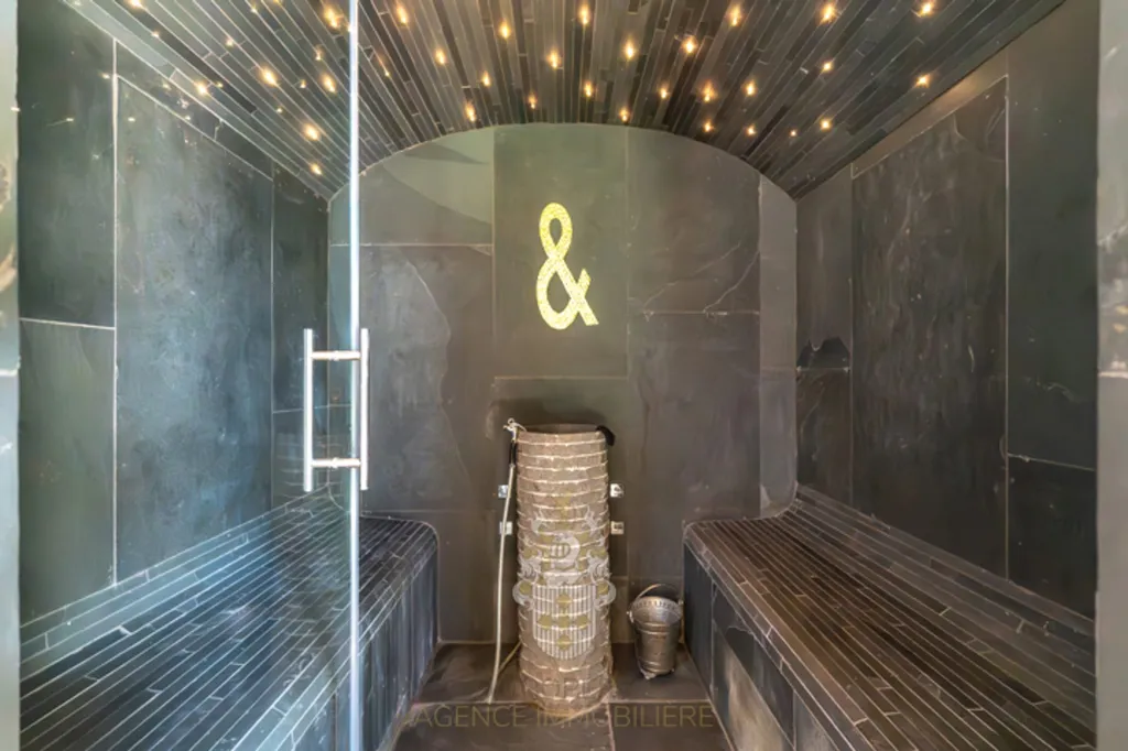 Pièces - Villa Rénovée avec Espace Wellness à Uccle
