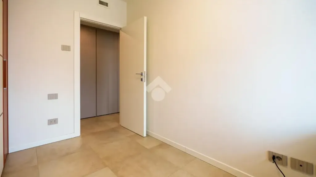 hallway_entrance