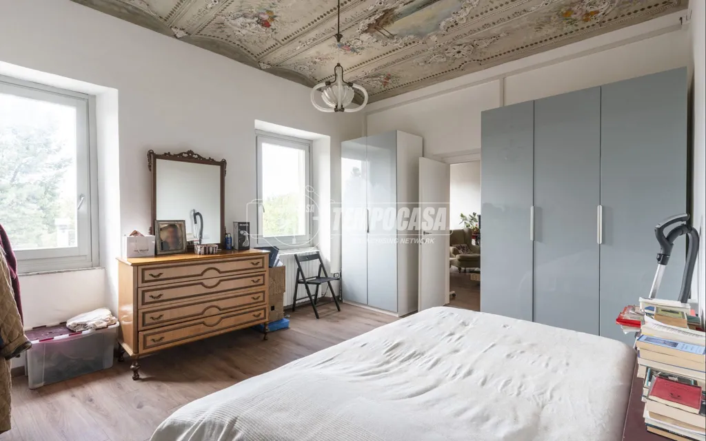 Magamistoad - Rustic Apartment with Frescoed Ceilings in Macerata