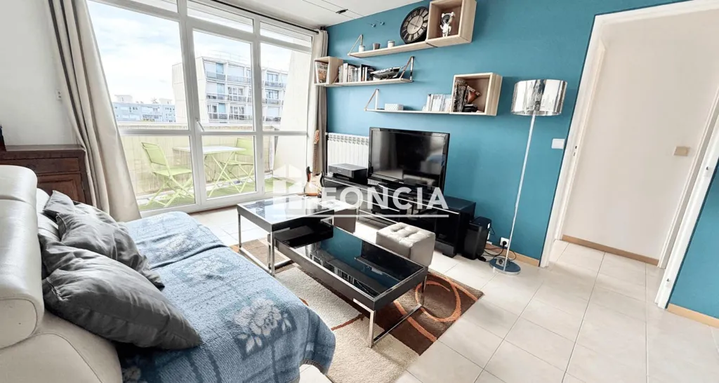 Elutuba - Apartment with Balconies in Central Location