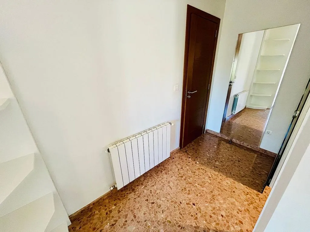 Rooms - Student-Friendly Flat with Balcony in Moncada