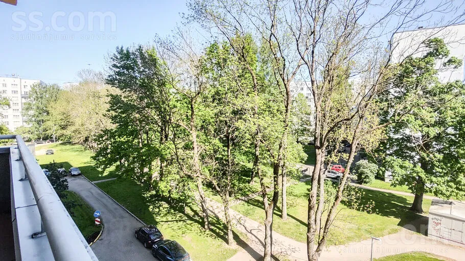 Balcon - Sunny Two-Bedroom Flat in Green Imanta