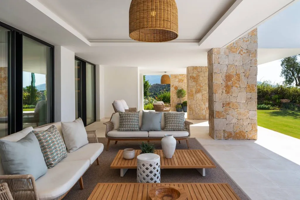 Terrasse - Luxury Villa with Panoramic Views in El Herrojo