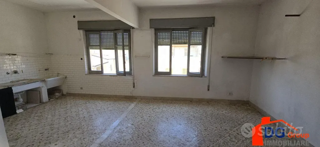 Stanze - Independent House with Balcony in Central Area