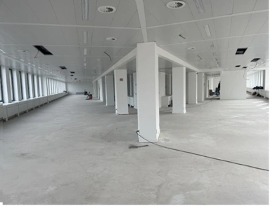 Pièces - Kantoor Rénové avec Terrasse à Bruxelles