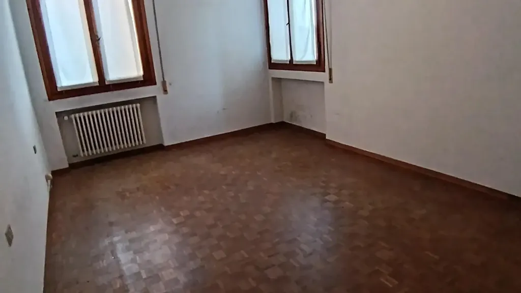 Rooms - 5-Room Apartment with Terraces in Empoli