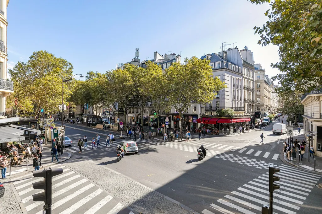 Välivaade - 4-Bed Apartment with Open View in Paris 6th