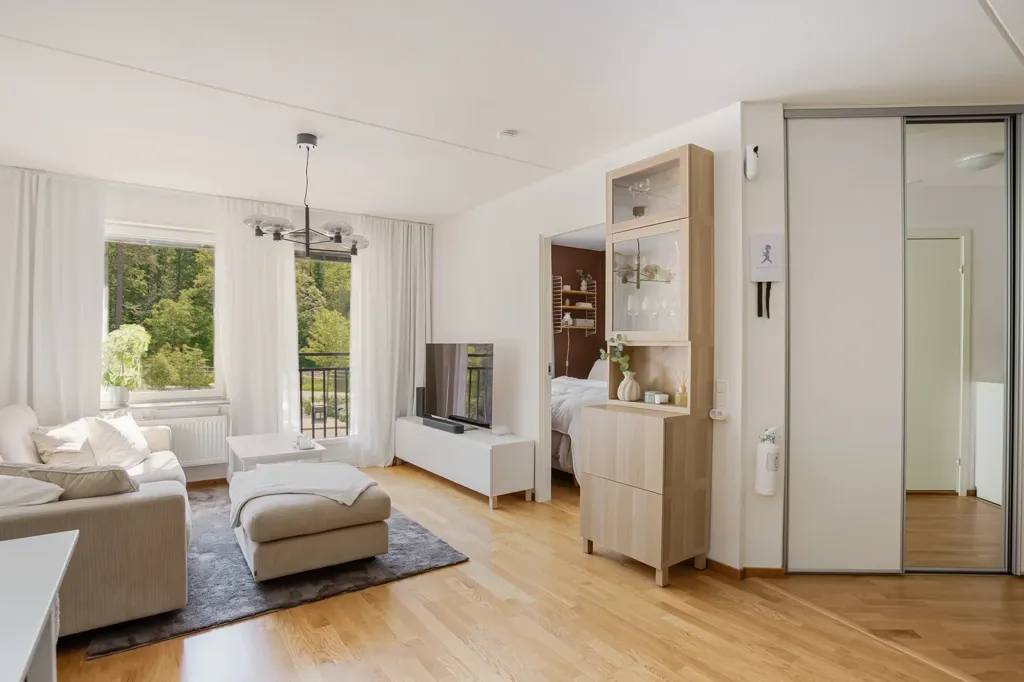 Soggiorno - Efficient Flat with Garden Access in Stockholm