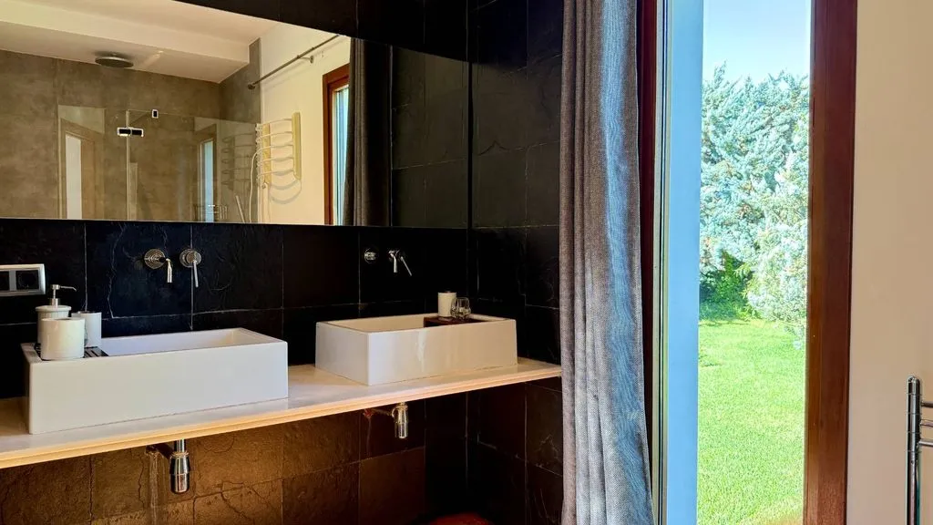 Salles de bain - Luxury Villa with Two Residences in Ondara