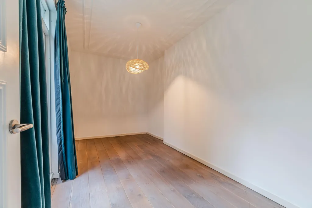 4-toaline korter asukohas Den Haag