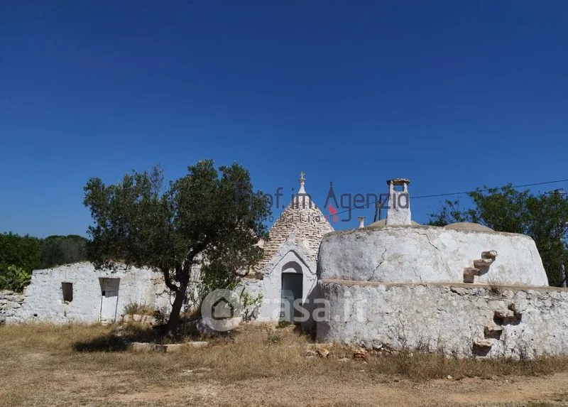 Välivaade - Trullo Complex with Olive Grove in San Michele Salentino