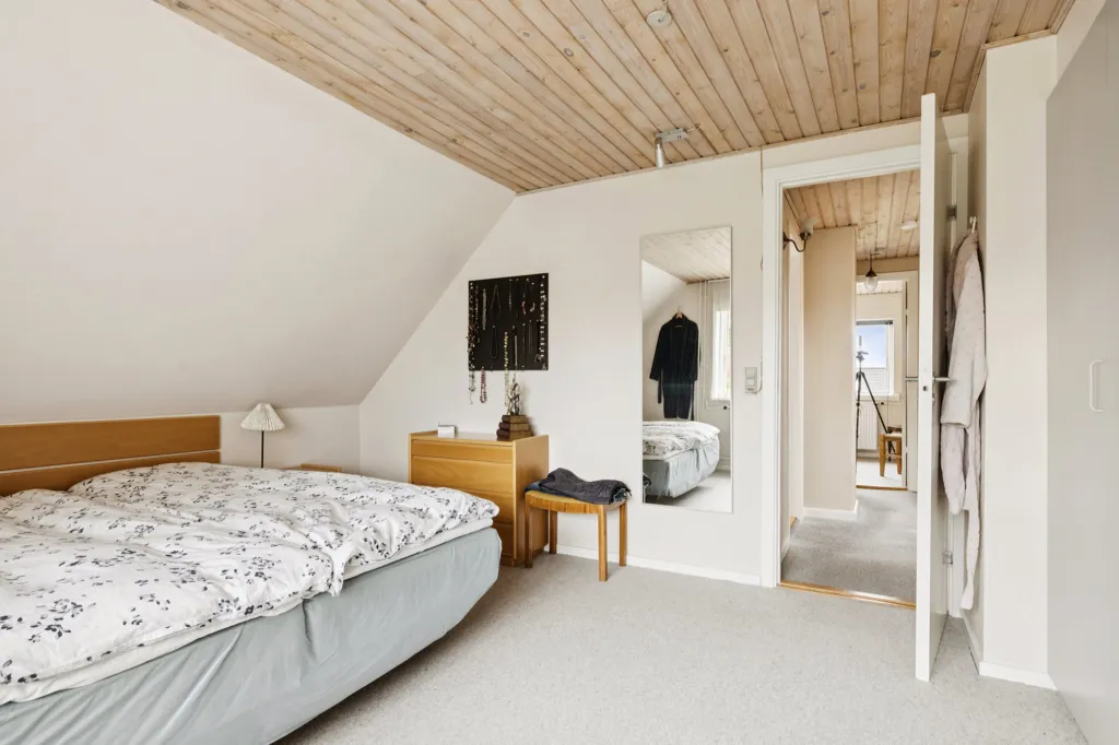 Bedrooms - Rustic Villa with Garden in Viborg