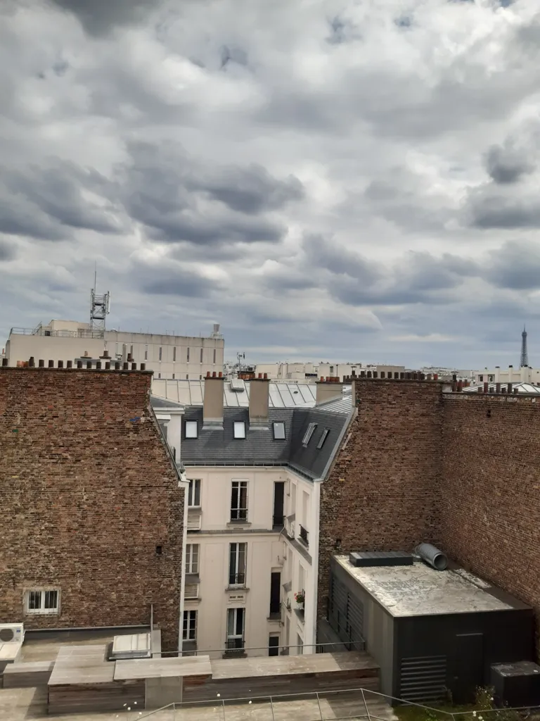 Rõdu - Studette with View in Paris 75017