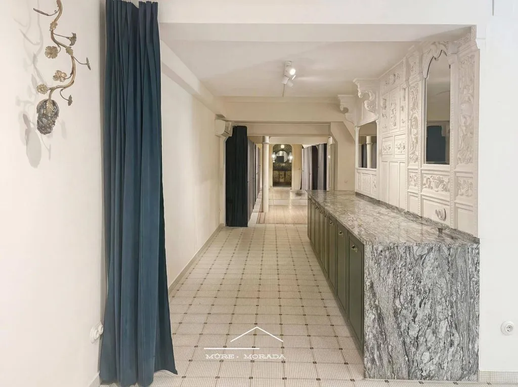 hallway_entrance