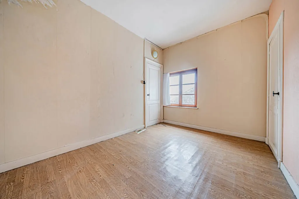 Pièces - Maison à Rénover avec Terrasse à Grivegnée