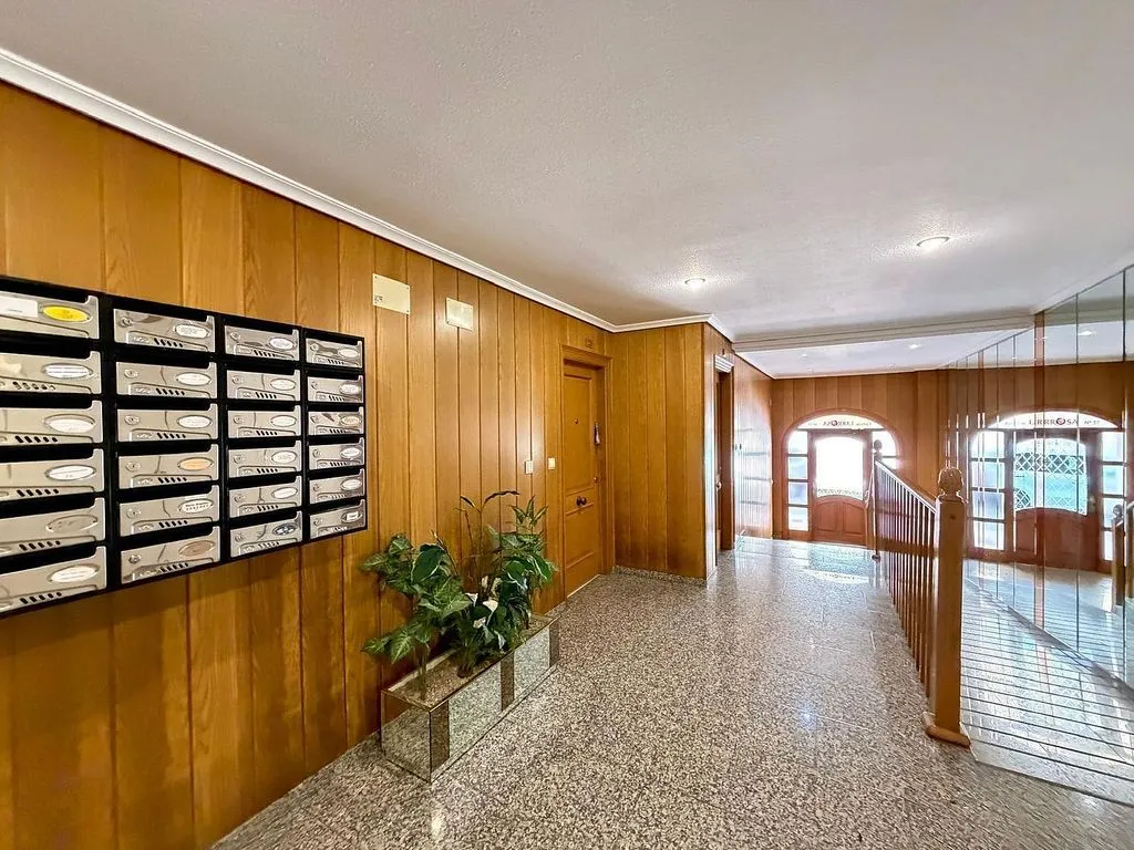 hallway_entrance