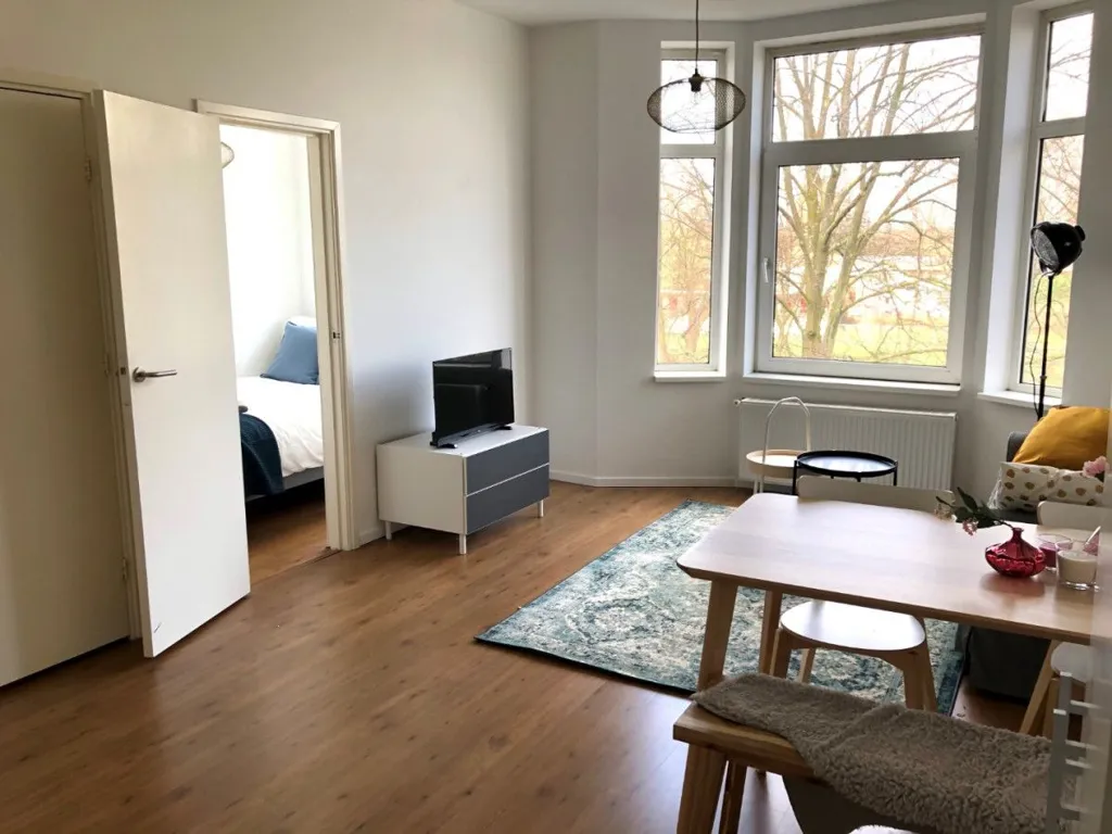 Elutuba - Stylish Apartment with Green View in Rotterdam