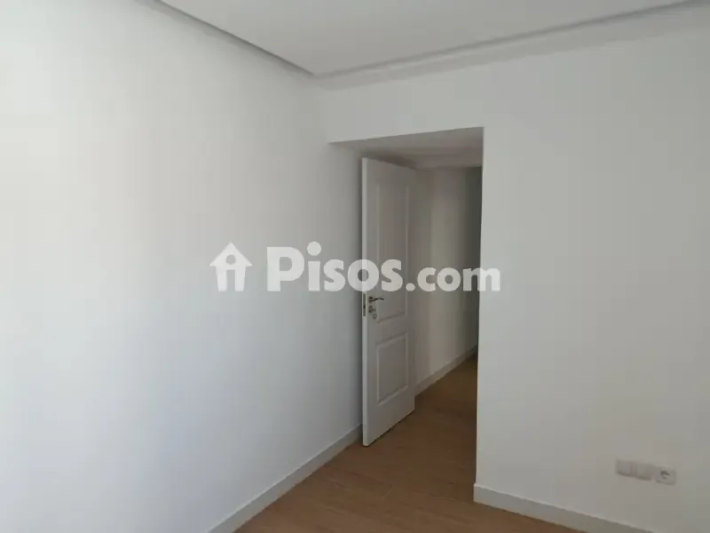 Entrée - Fully Furnished Flat with Ascensor in Latina