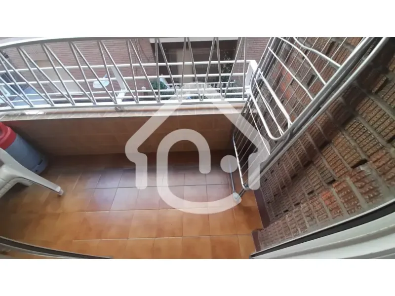 Rõdu - Student Flat with Terrace in Ciudad Jardín