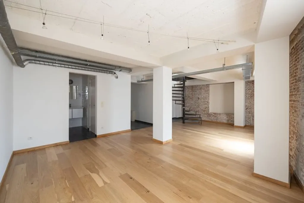 Loft Lumineux avec Terrasse Spacieuse à Bruxelles