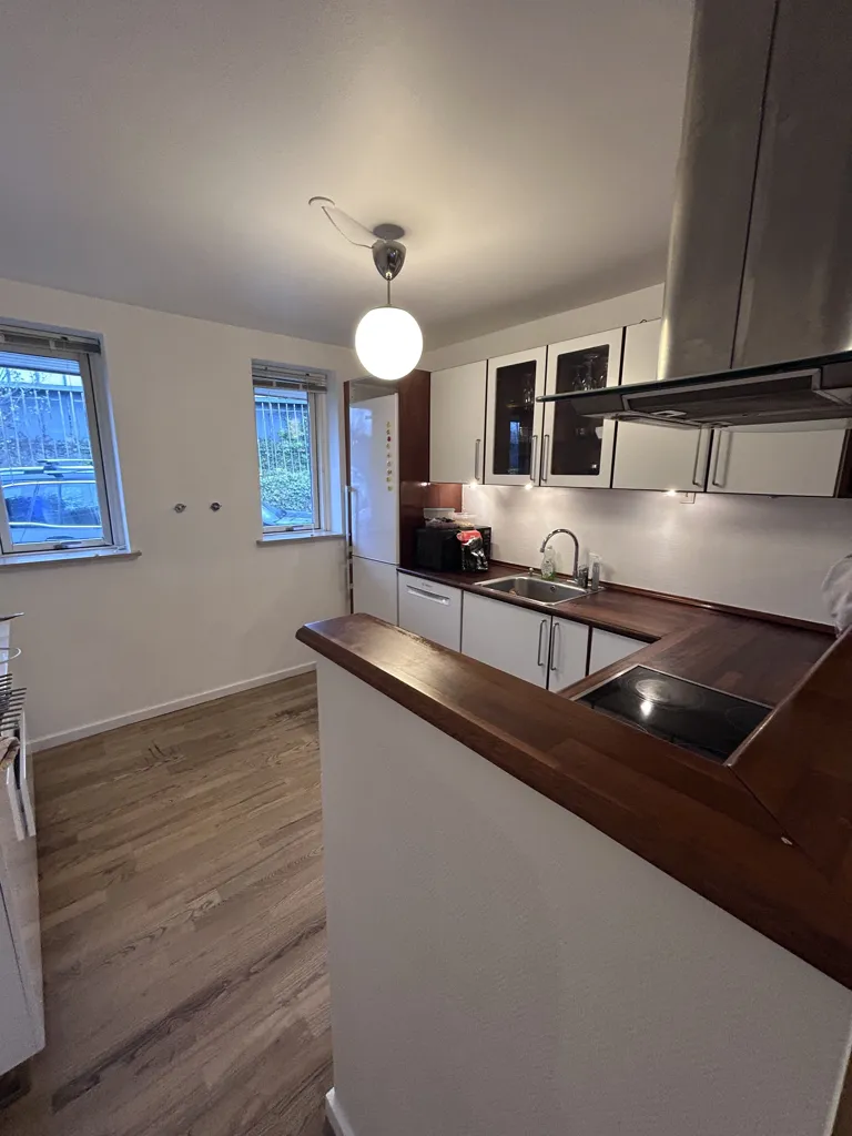 Cuisine - 2-Bedroom House with Private Garden in Herlev