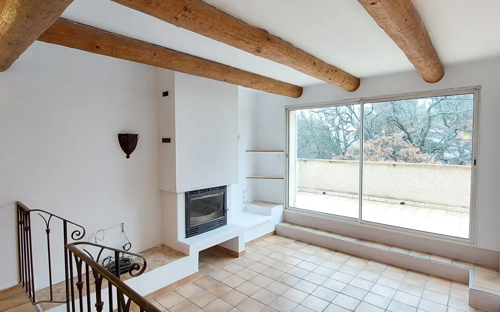 Séjour - Maison T4 avec Terrasse et Garage à Villeneuve