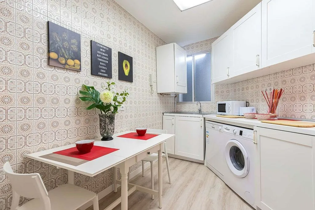 Utility Room - Furnished Apartment with Terrace in Sol