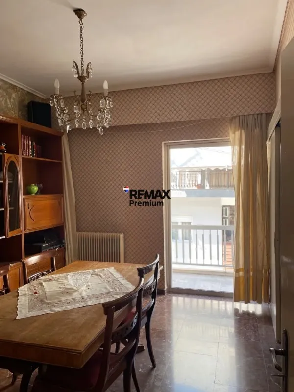 Söögituba - Bright Apartment with Balcony in Heliopolis