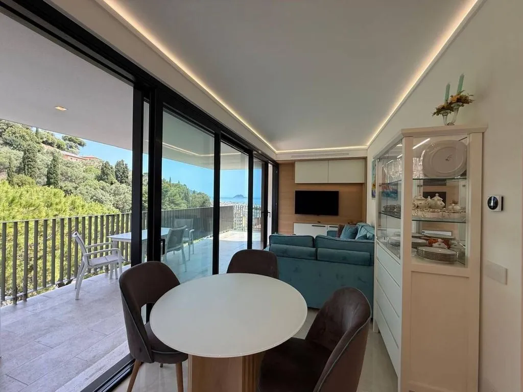 Salle à manger - Luxury Penthouse with Bay View in Alassio