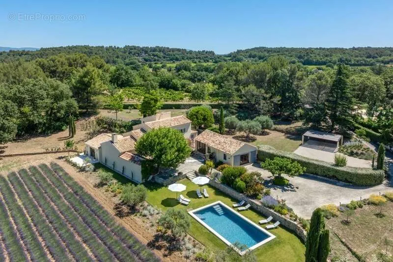 Õhuvaade - Renovated Bastide with Luberon View in Oppède