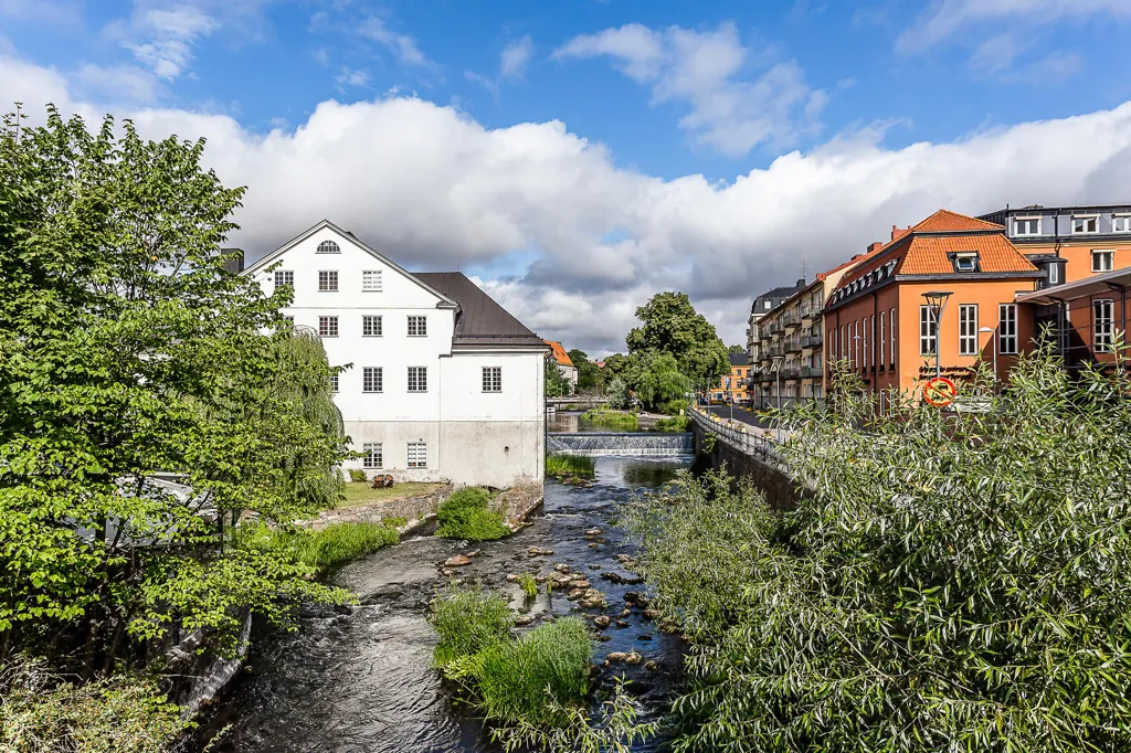 1st Floor Apartment with Garden View in Central Uppsala
