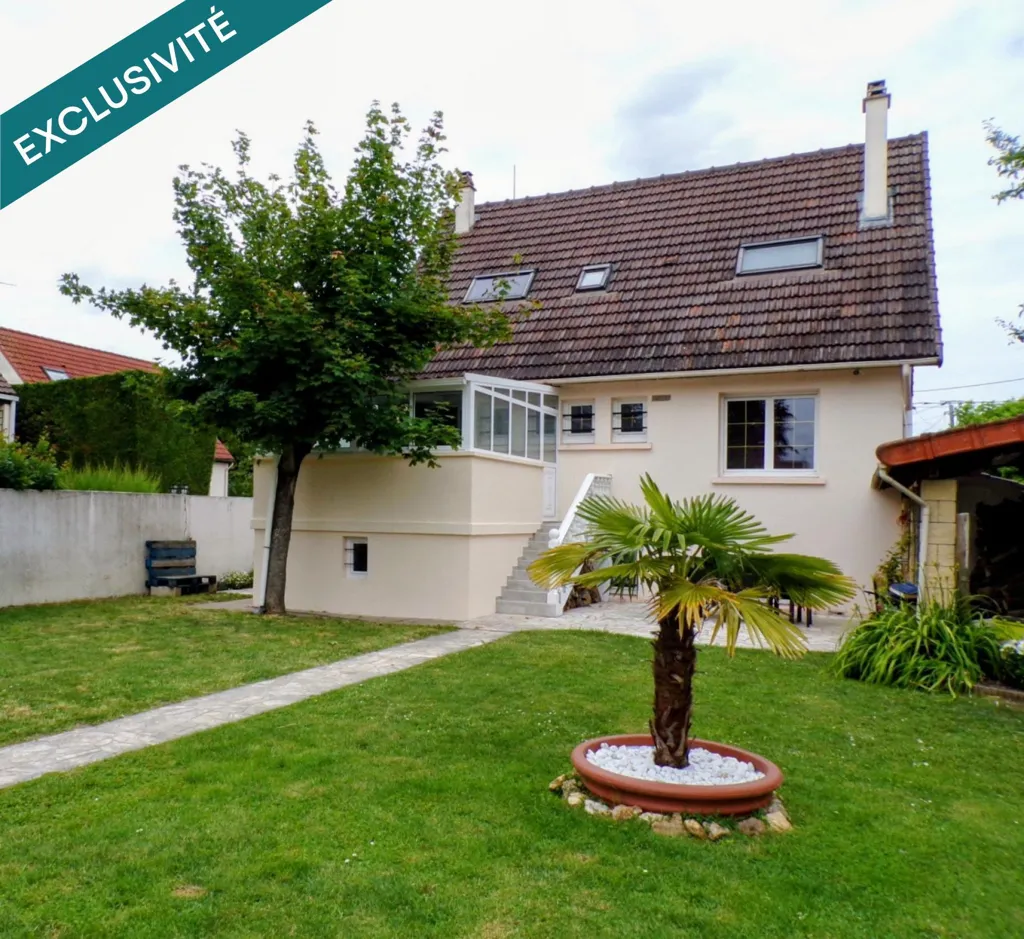 Aed - Spacious House with Pool in Draveil
