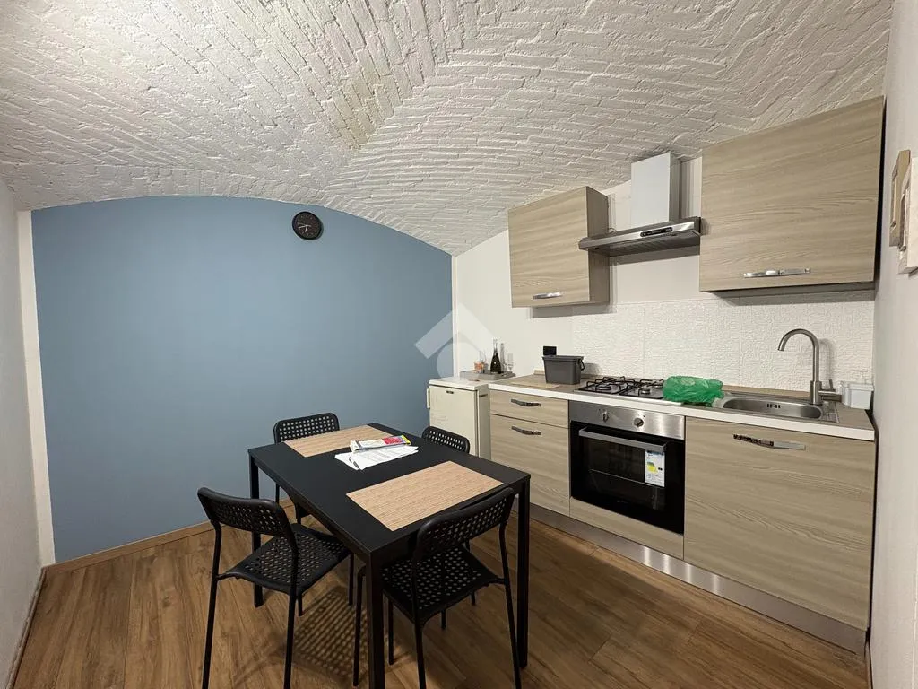 Köök - Semi-Independent House with Private Courtyard in Caravino