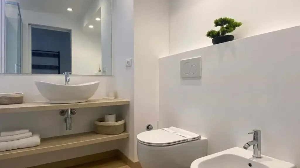 Vannitoad - One-Bedroom Apartment with Balcony in Basiglio