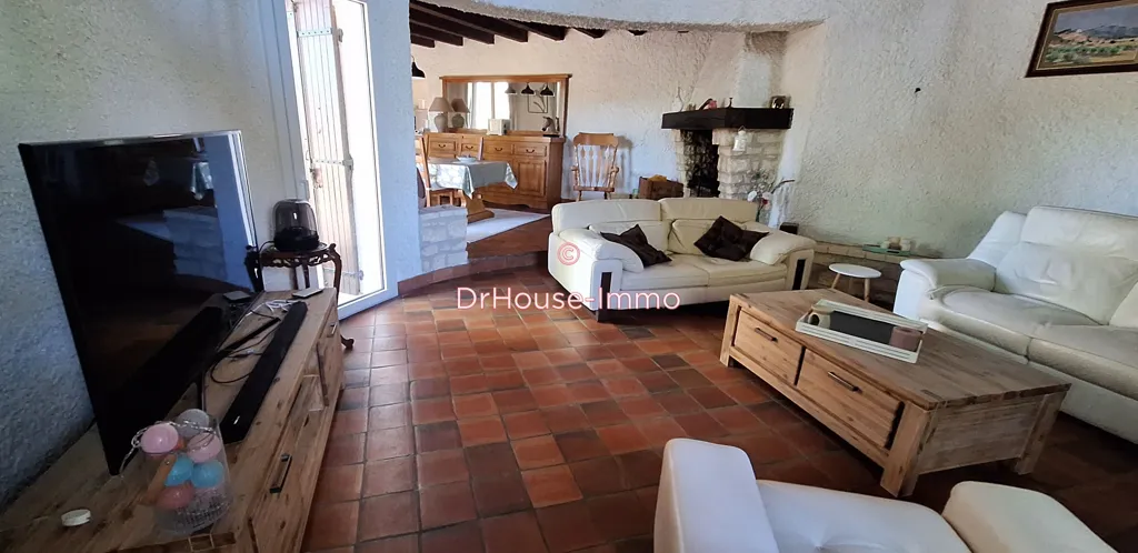 Séjour - Maison 4 Pièces avec Grand Terrain à Chancelade