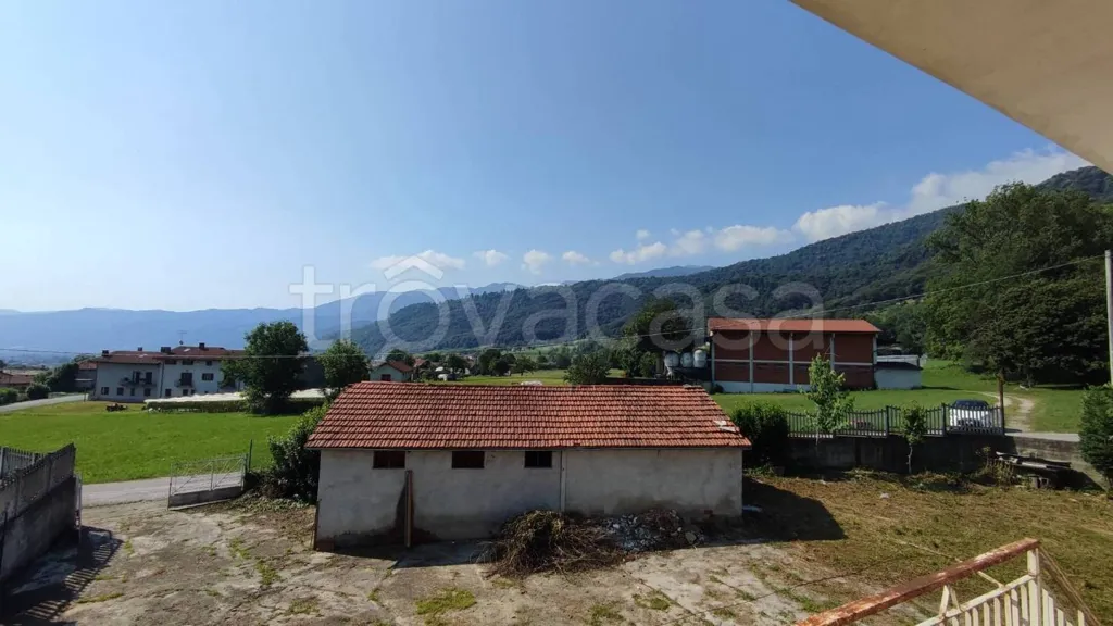 Terrass - Four-Sided House with Garden in Sanfront
