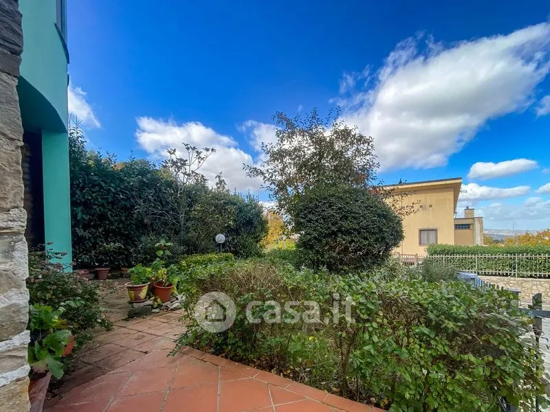 Aed - Bifurcated Villa with Garden in Pignola