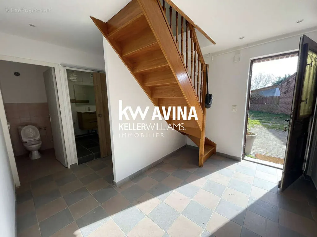 Toad - Semi-Detached House with Garden in Hergnies