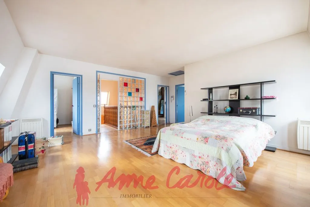 Magamistoad - 7-Bedroom Mason's House with Garden in Joinville-le-Pont