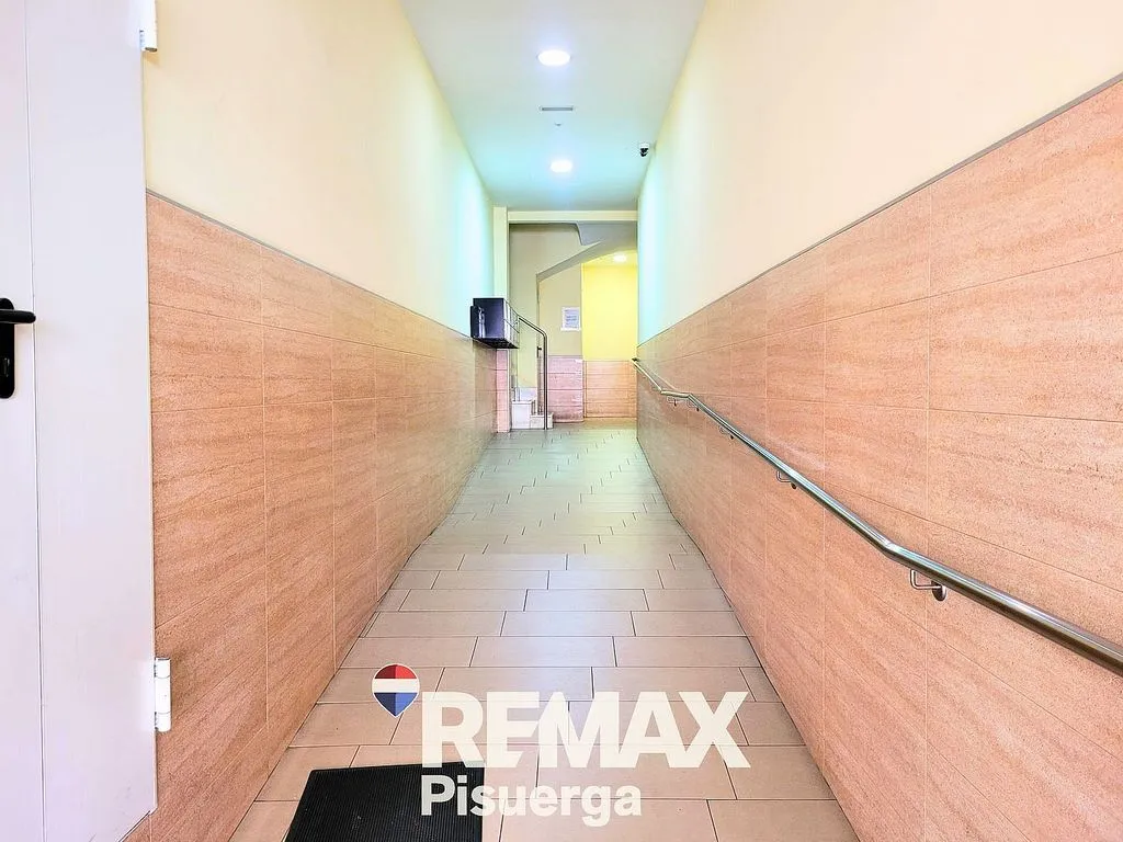 hallway_entrance