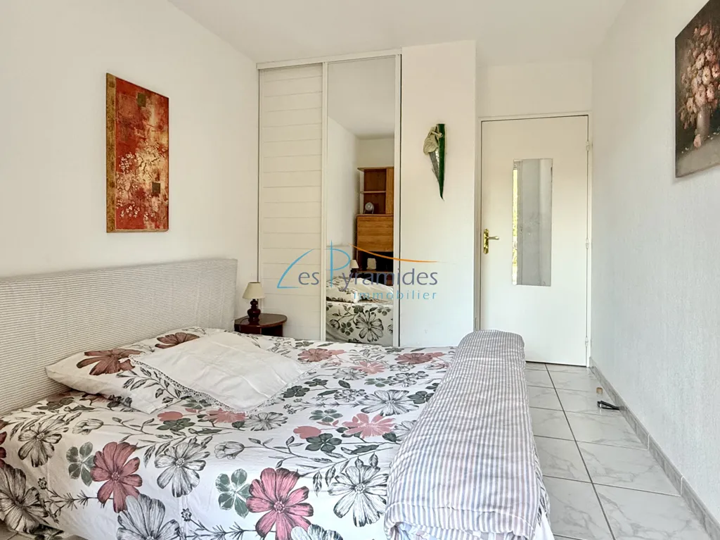 Chambres - Appartement avec Terrasse et Garage à La Grande Motte