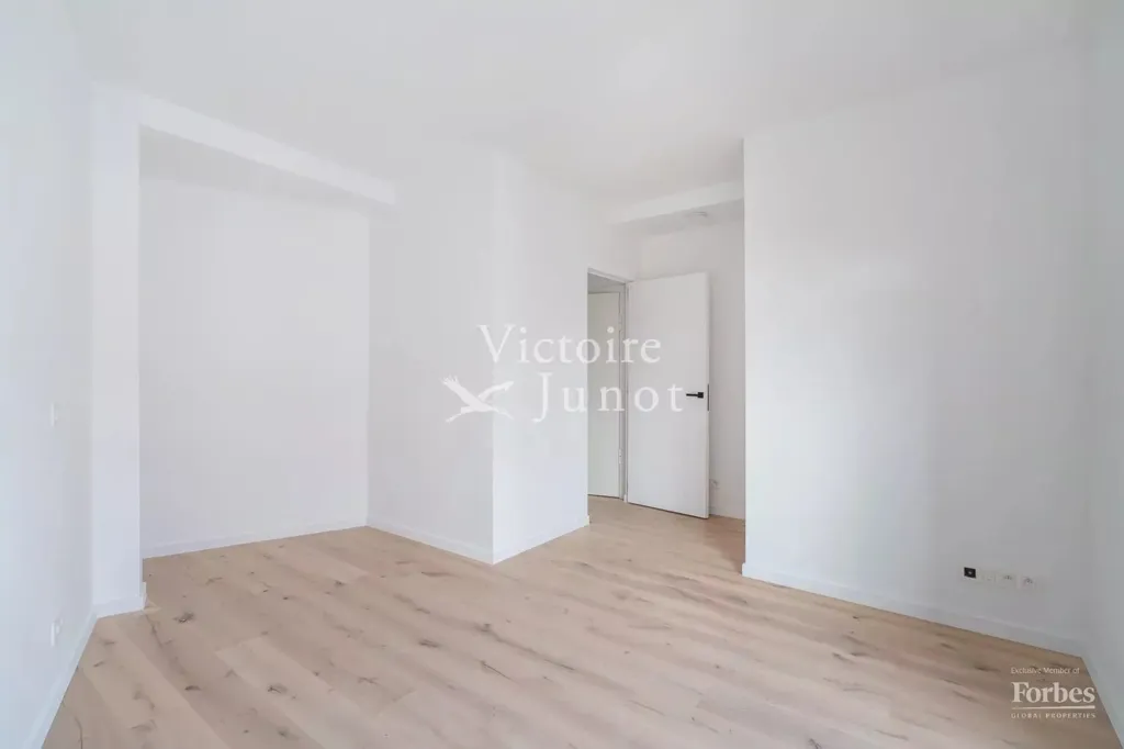 Pièces - Duplex Rénové avec Terrasse à Elsene