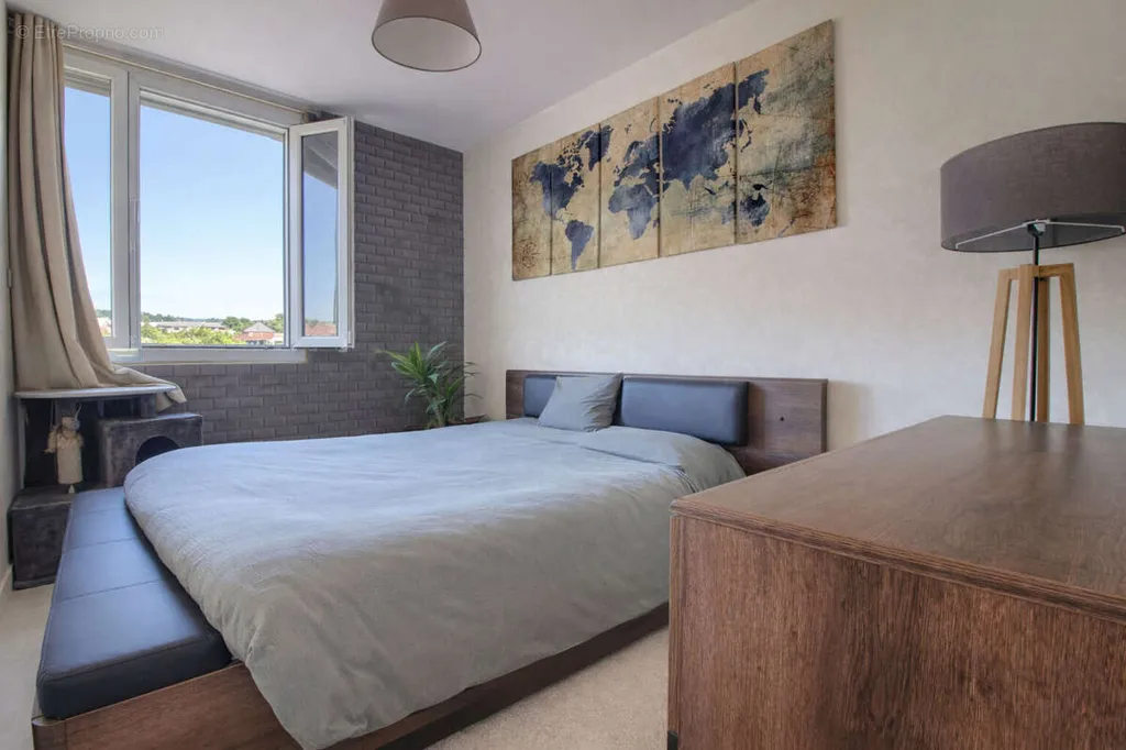 Magamistoad - 4-Bed Apartment with Balcony in Rennes Sud