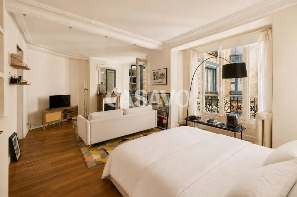 Chambres - Appartement Rénové avec Triple Orientation au 7ème Arrondissement