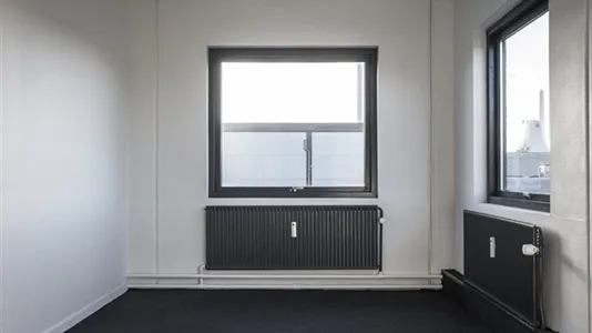 Kabinet - Modernised Office with Parking in Hvidovre