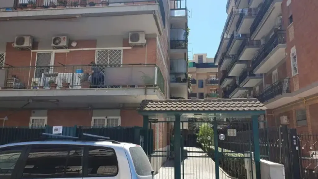 Välivaade - Trilocale with Balcony in Ciampino